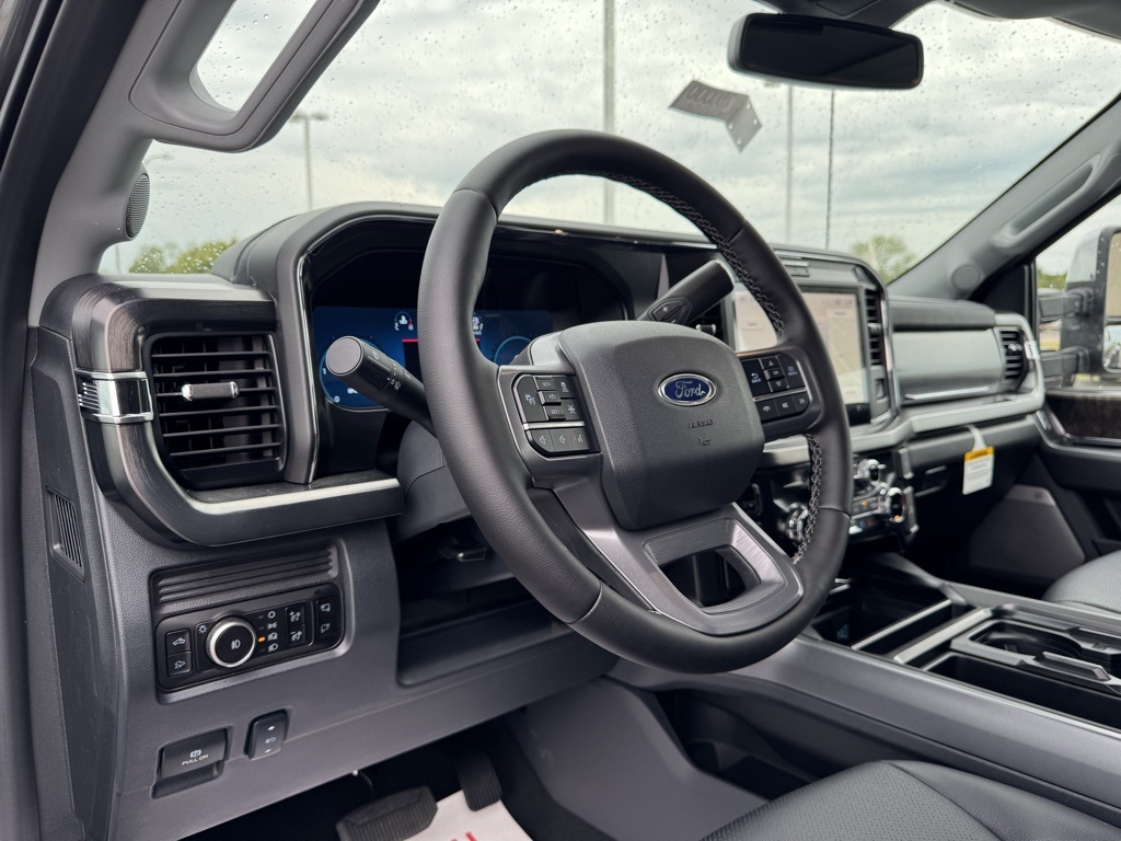 2026 Ford F-350 photo 12