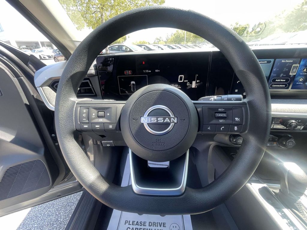 2026 Nissan Kicks SV photo 16