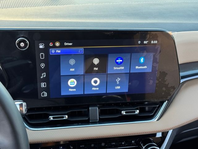 2025 Chevrolet Equinox LT photo 8