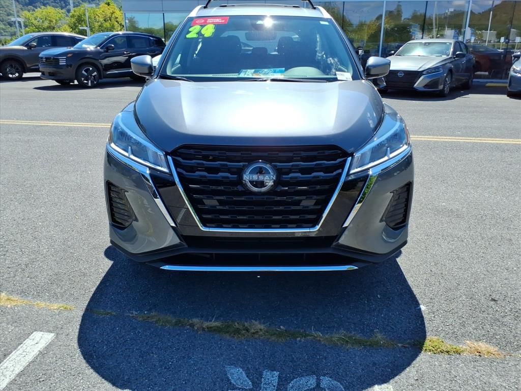 2024 Nissan Kicks SV photo 12