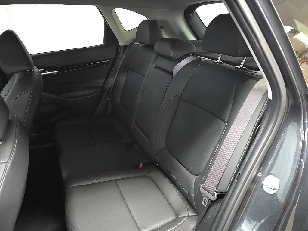 2024 Kia Seltos SX photo 29