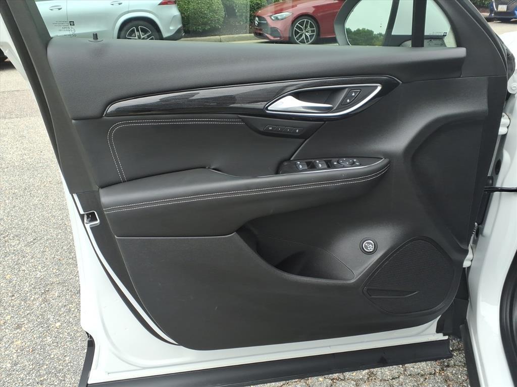 2023 Buick Envision Essence photo 14