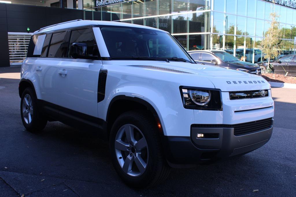 2026 Land Rover Defender 110 S photo 4