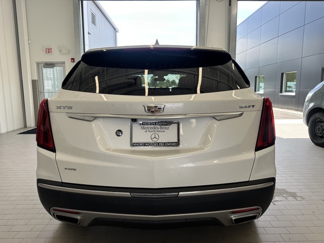 2022 Cadillac XT5 Premium Luxury photo 3