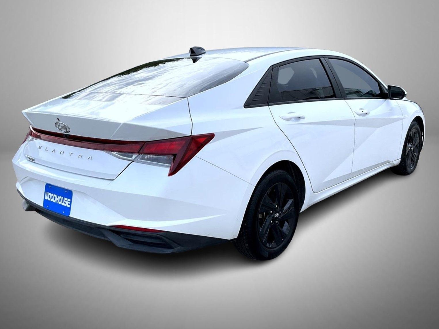 2021 Hyundai Elantra SEL photo 5
