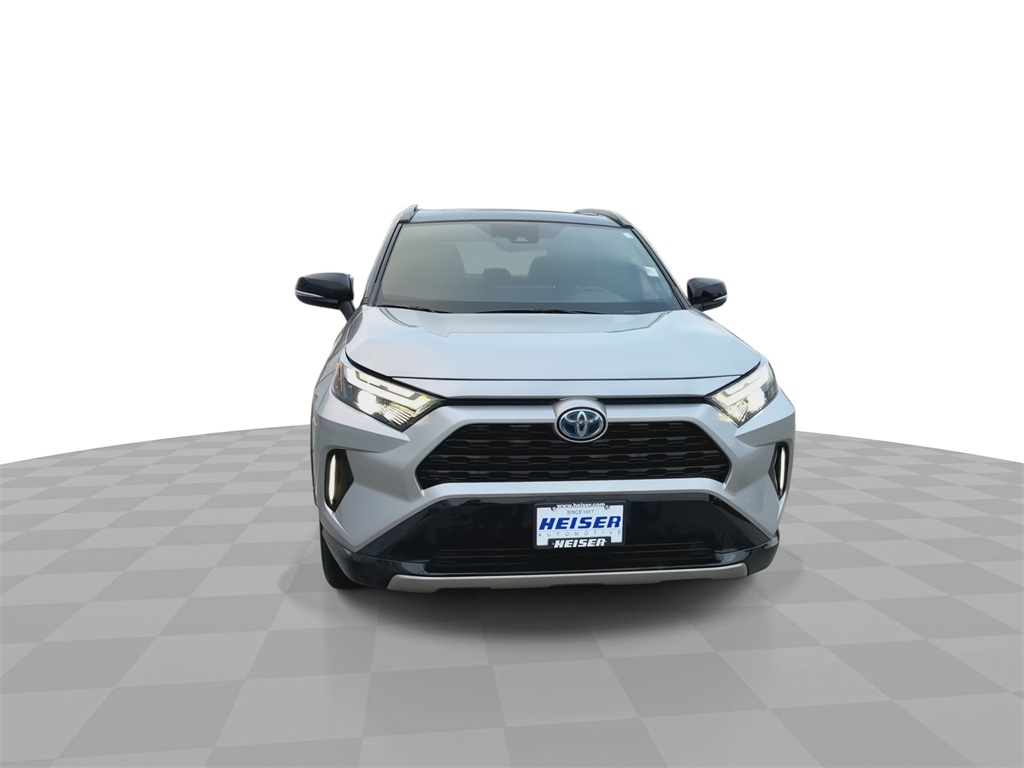 2022 Toyota RAV4 Hybrid XSE photo 2