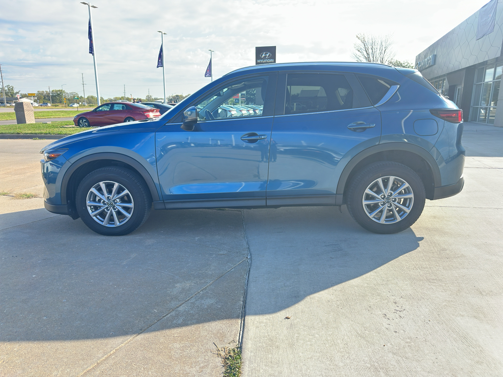 2022 Mazda CX-5 2.5 S Preferred photo 3