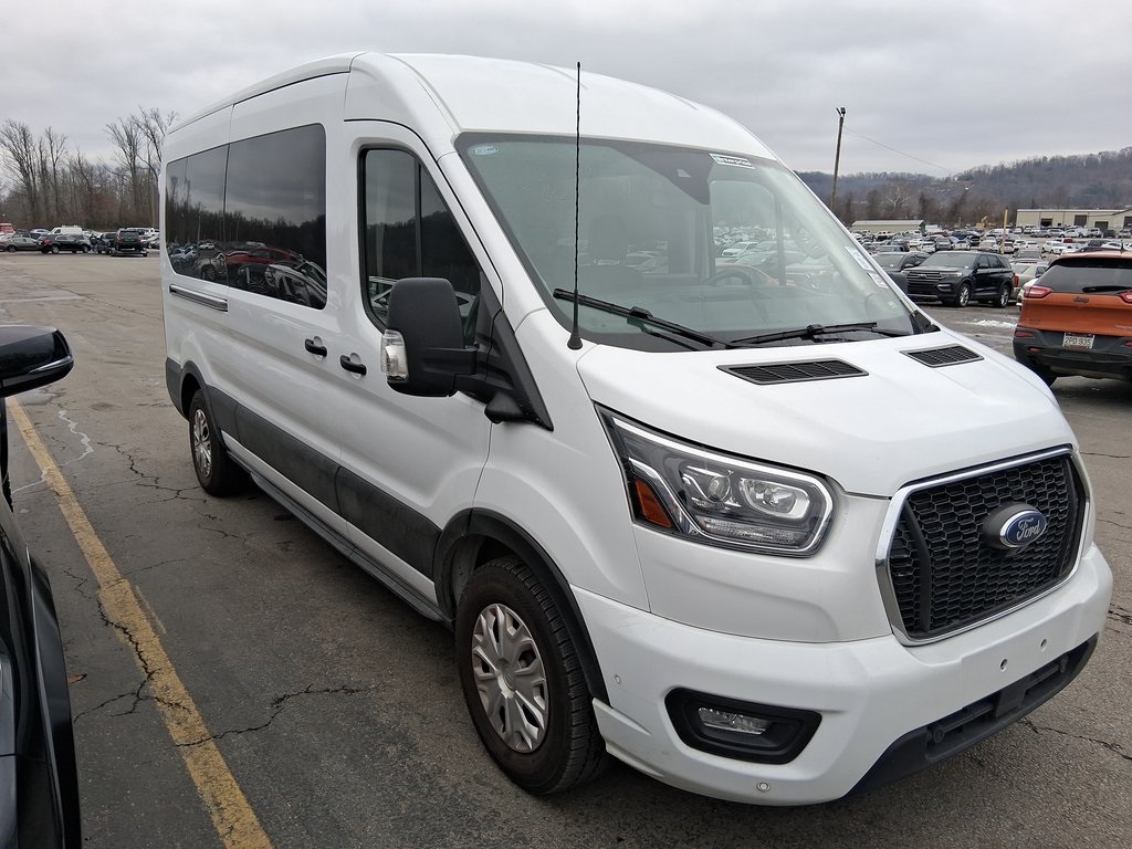 2023 Ford Transit Passenger Van's photo