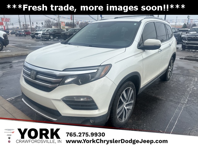 2017 Honda Pilot Touring's photo