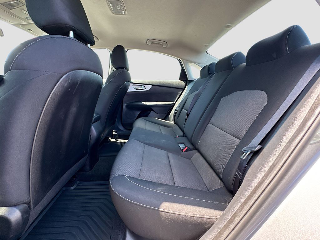 2023 Kia Forte LXS photo 29