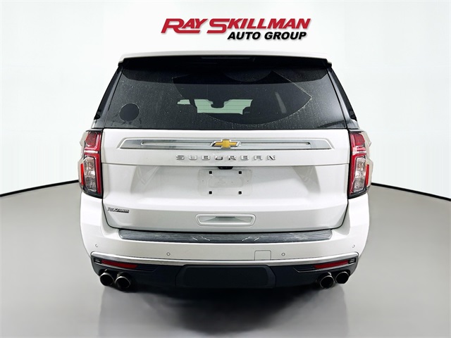 2023 Chevrolet Suburban High Country photo 6