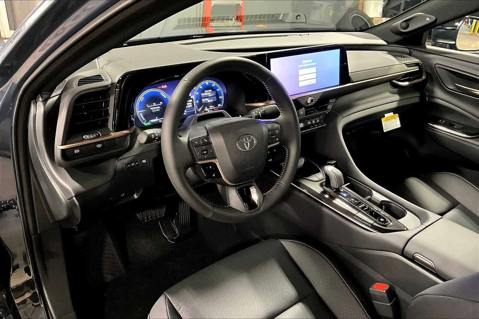 2026 Toyota Crown Limited photo 8