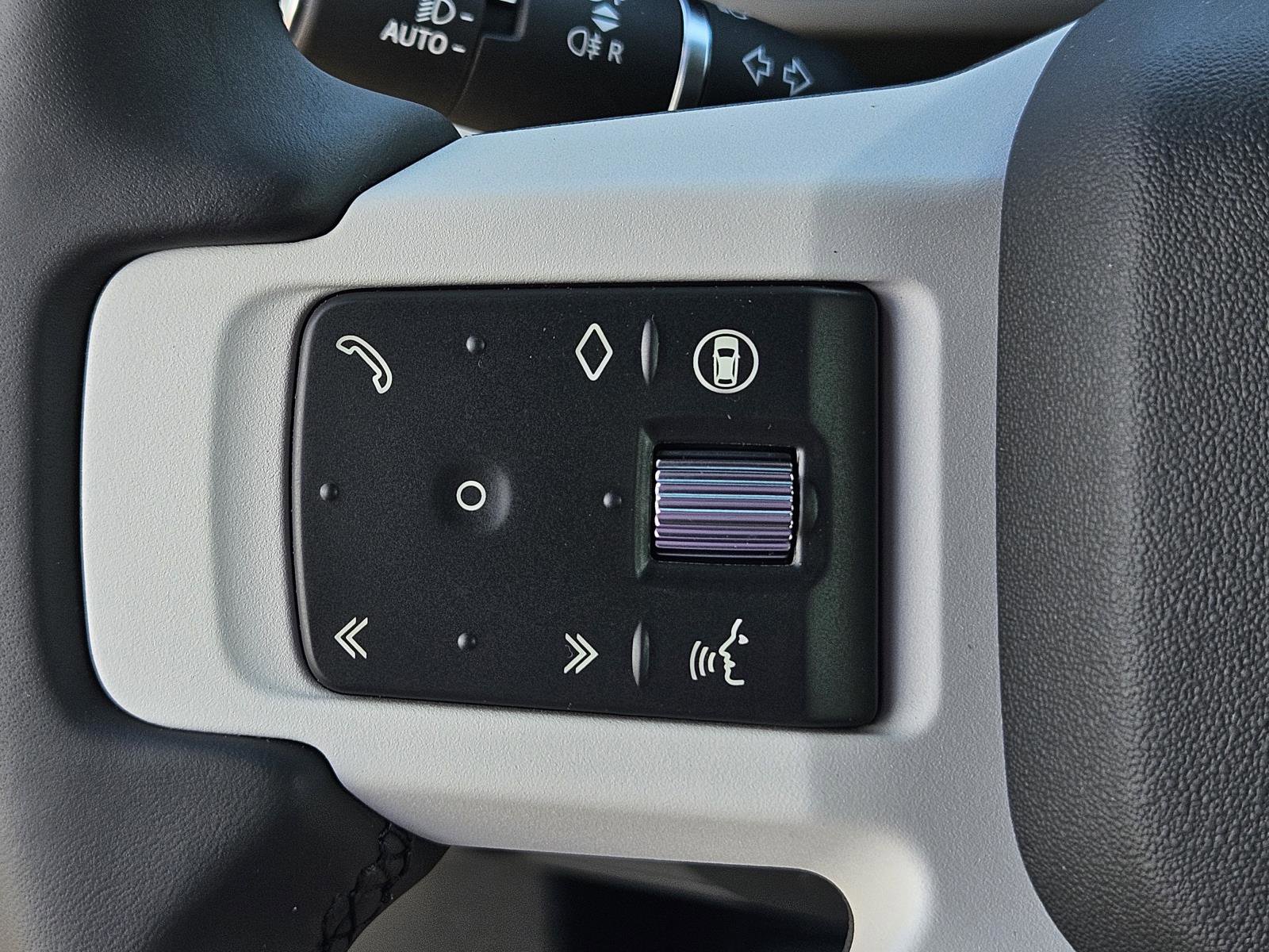 2025 Land Rover Defender 110 X-Dynamic SE photo 12