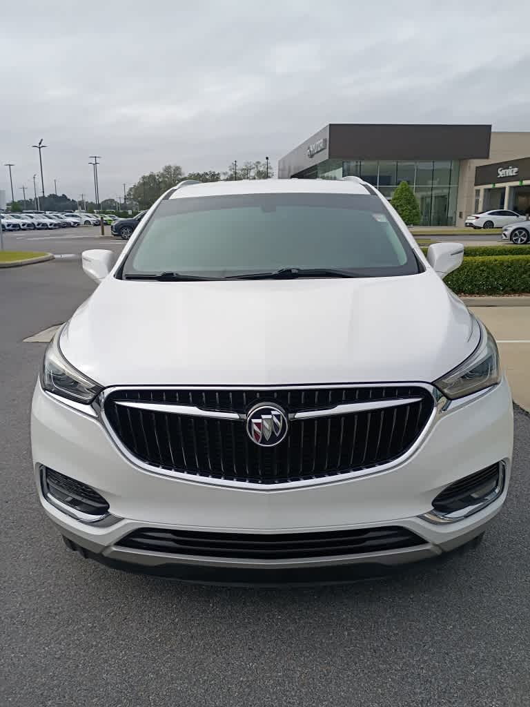 2019 Buick Enclave Essence photo 2
