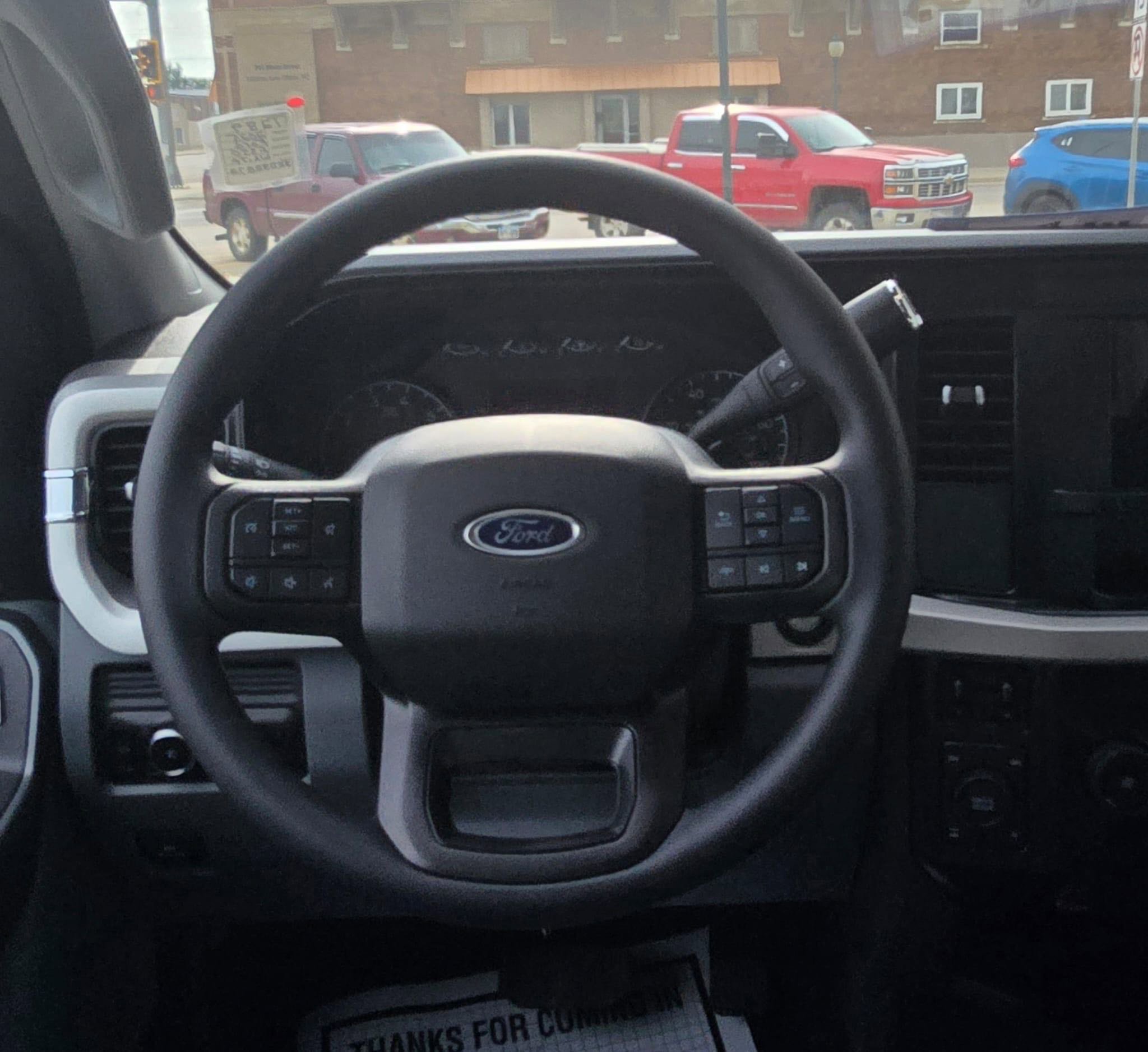 2025 Ford F-350 XLT photo 12