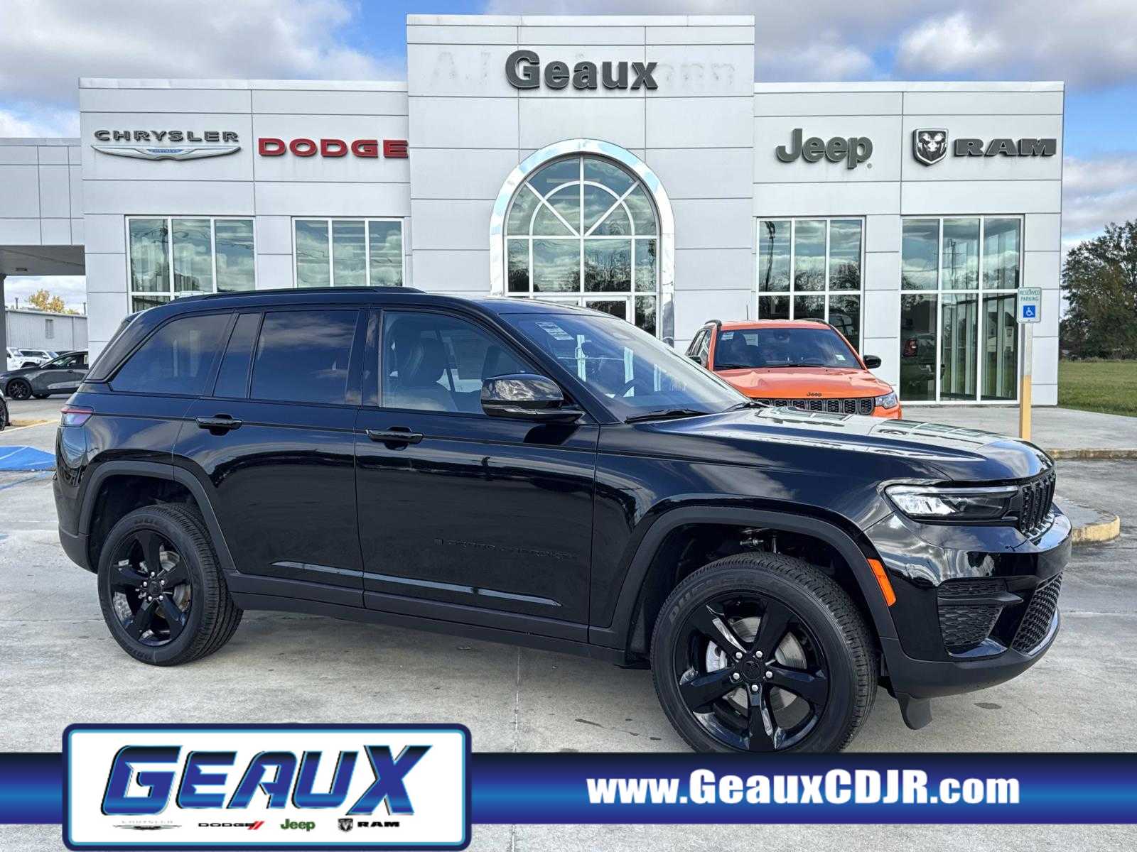 2025 Jeep Grand Cherokee Altitude's photo