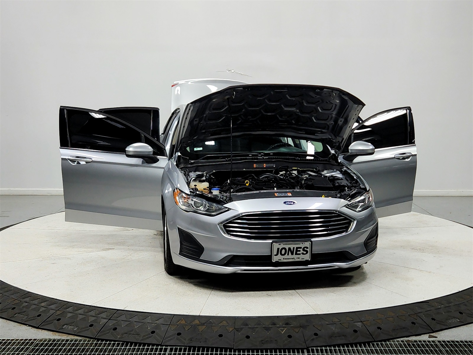 2020 Ford Fusion SE photo 10