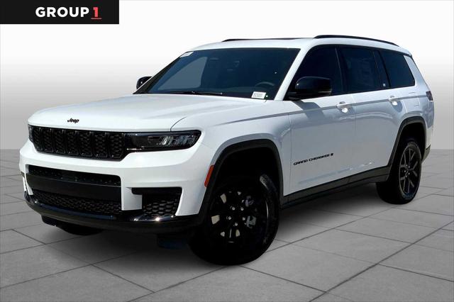 2025 Jeep Grand Cherokee L Altitude's photo