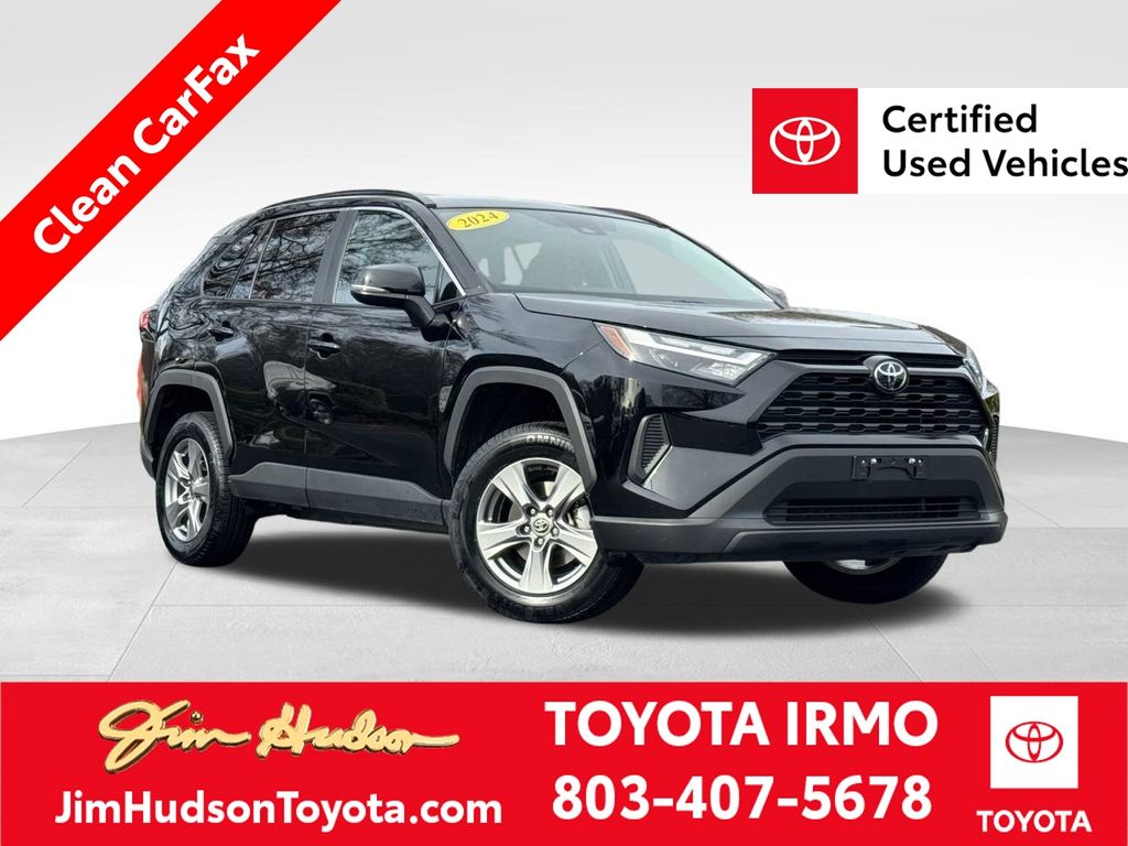 2024 Toyota RAV4 XLE's photo