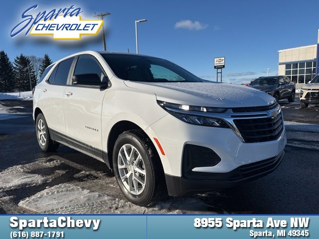 2023 Chevrolet Equinox LS's photo