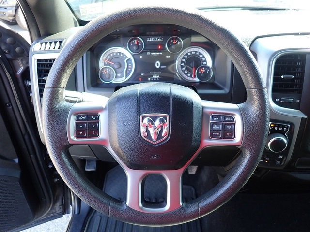 2022 Ram 1500 Classic Warlock photo 18