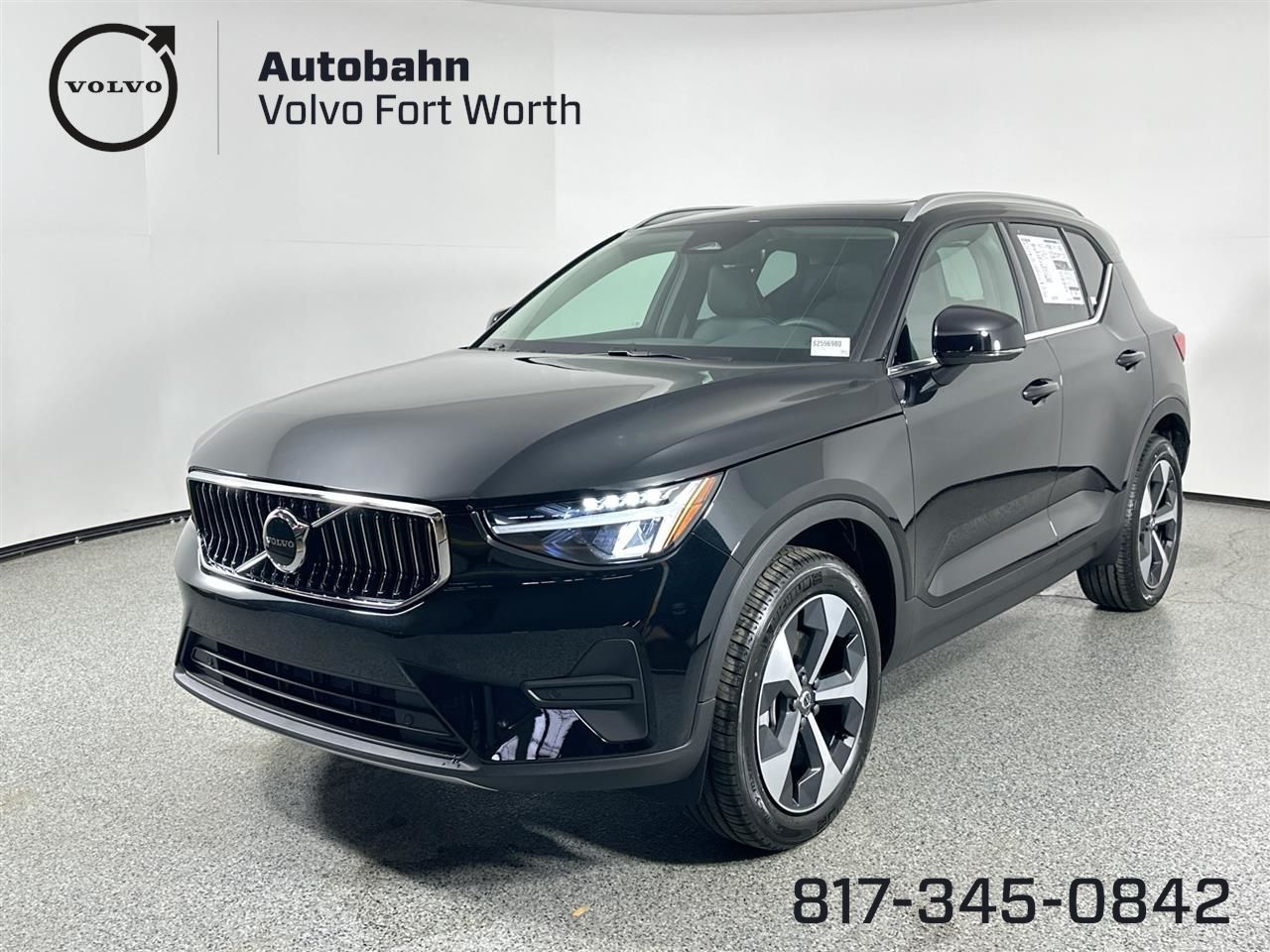 2025 Volvo XC40