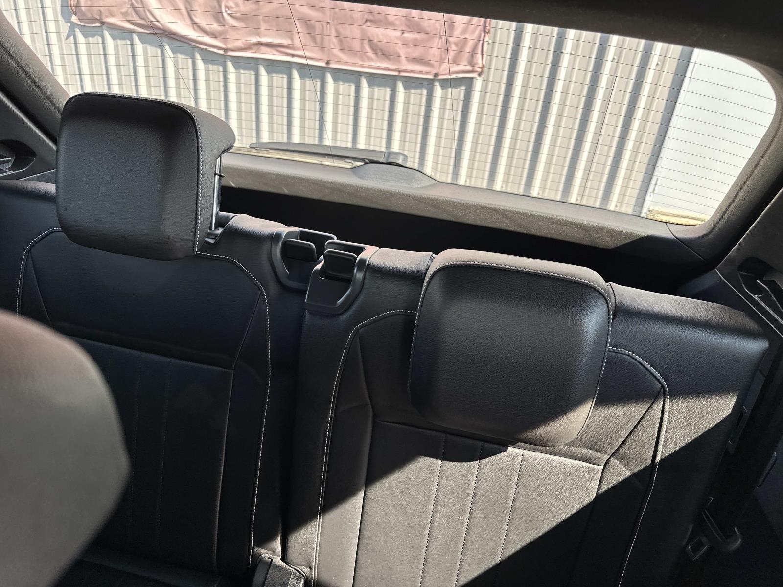 2022 Volkswagen Tiguan SE R-Line Black photo 8