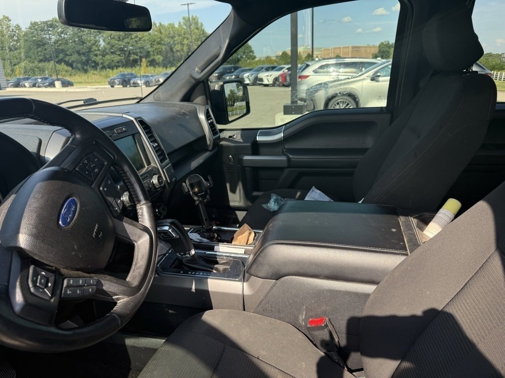 2017 Ford F-150 XLT photo 6