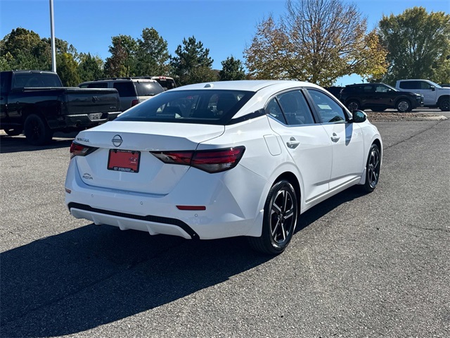 2025 Nissan Sentra SV photo 4