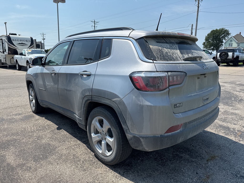 2019 Jeep Compass Latitude photo 3