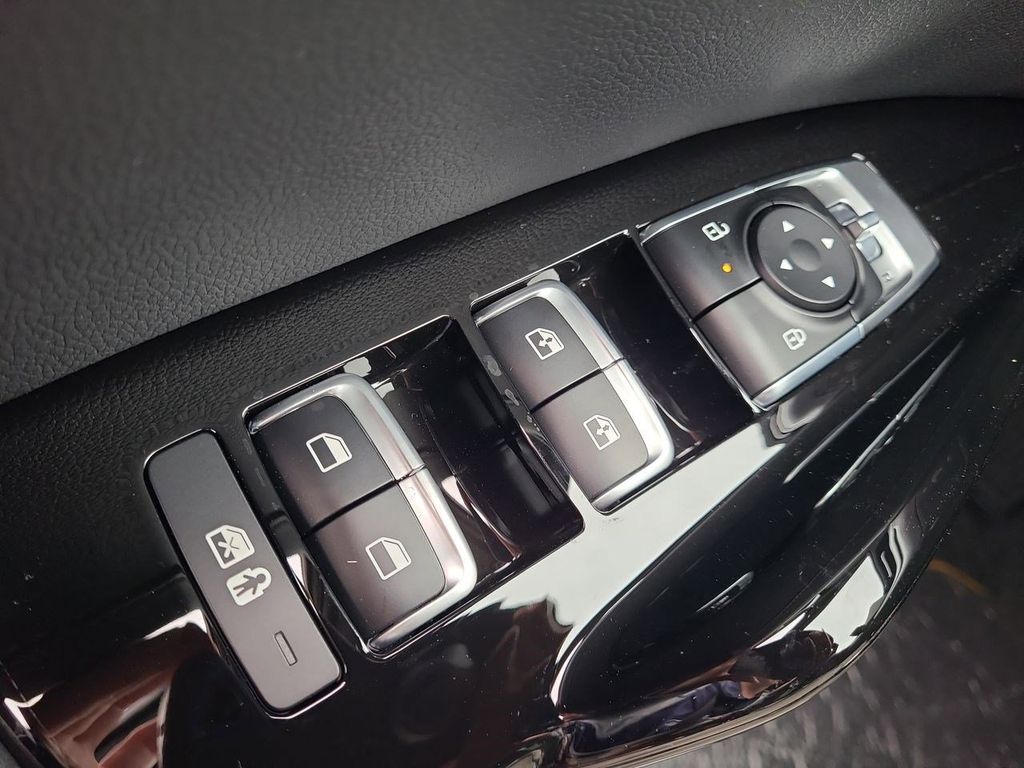 2026 Kia K5 GT-Line photo 24