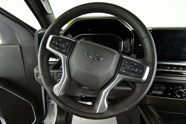 2024 Chevrolet Silverado 1500 LT Trail Boss photo 2