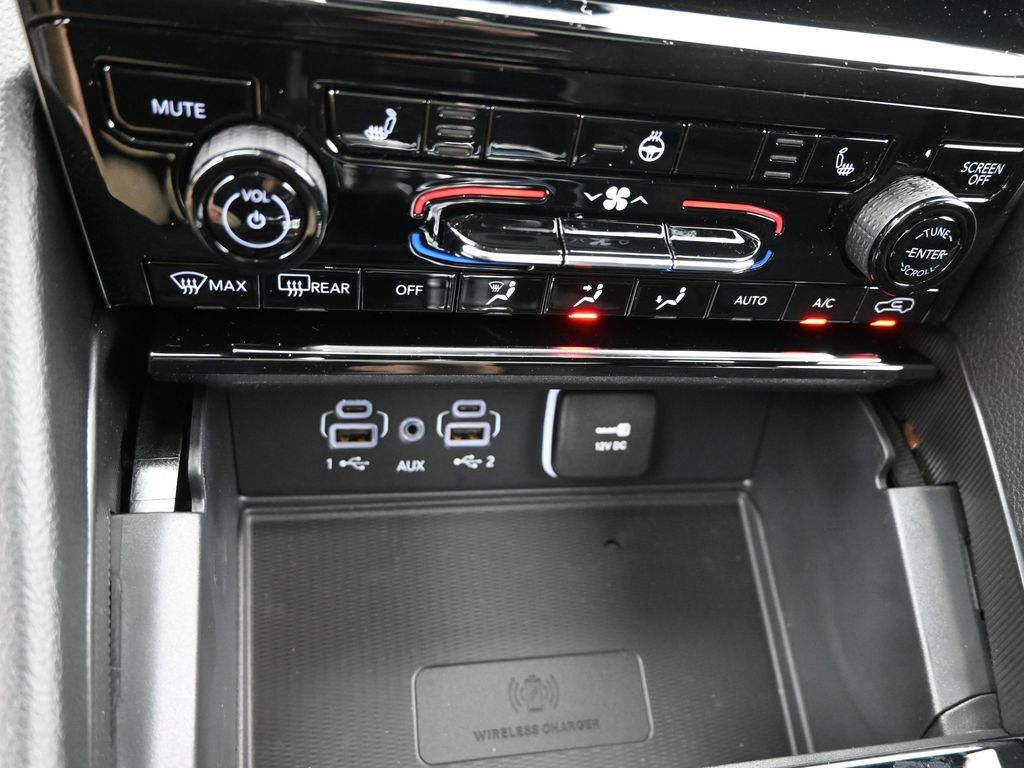 2025 Jeep Grand Cherokee Laredo X photo 13