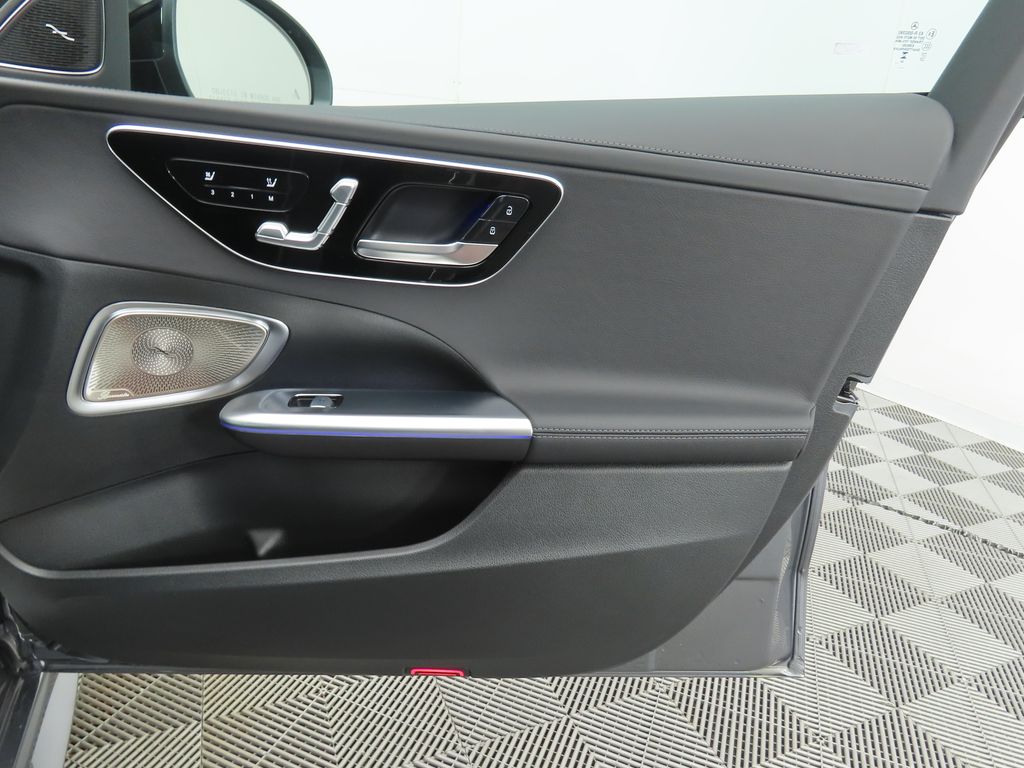 2025 Mercedes Benz C 300 4MATIC photo 25