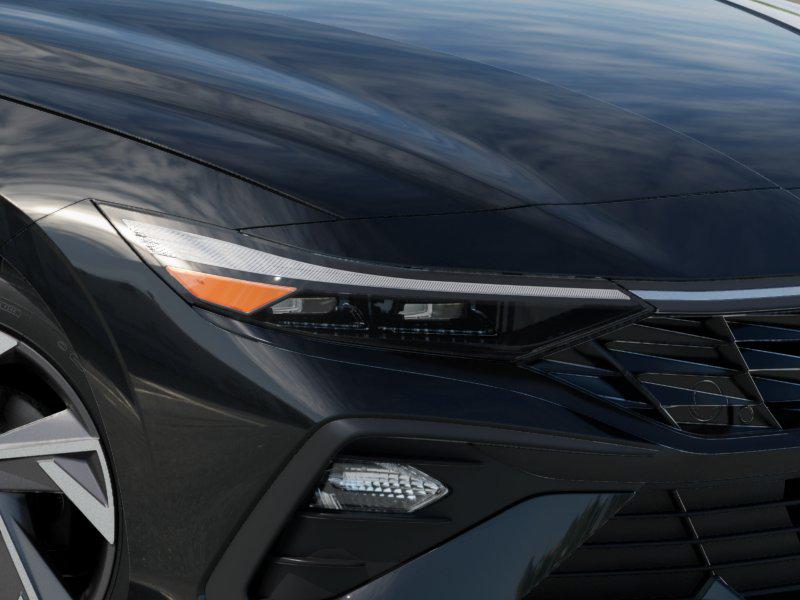 2025 Hyundai Elantra SEL Sport photo 9