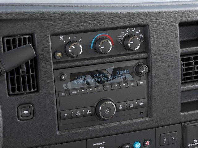 2024 Chevrolet Express Cargo 3500 photo 19