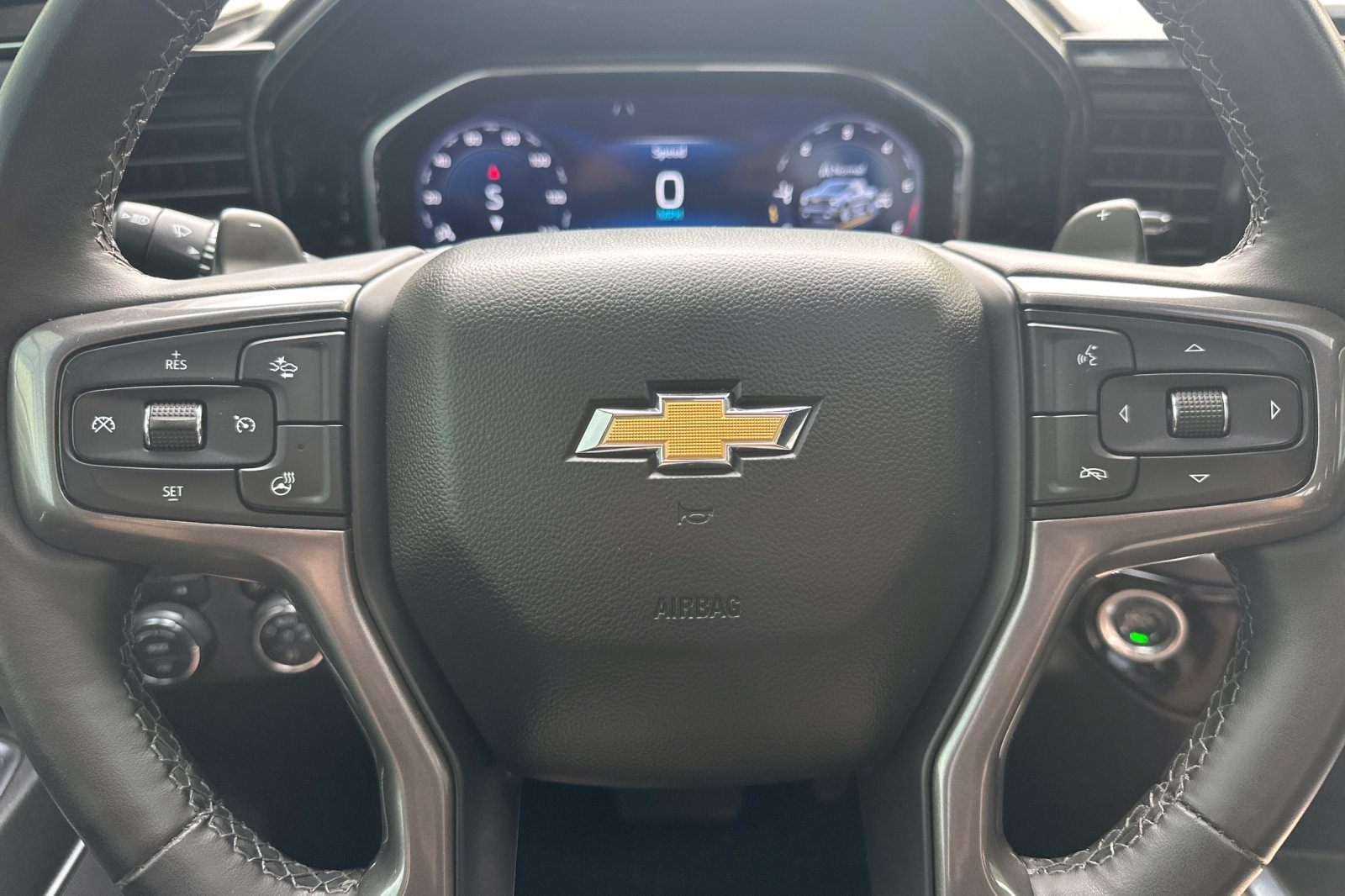 2024 Chevrolet Silverado 1500 High Country photo 23