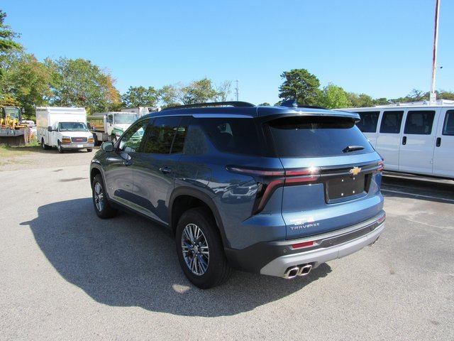 2025 Chevrolet Traverse photo 6