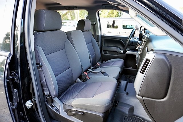 Used 2018 Black Chevrolet LT image 10