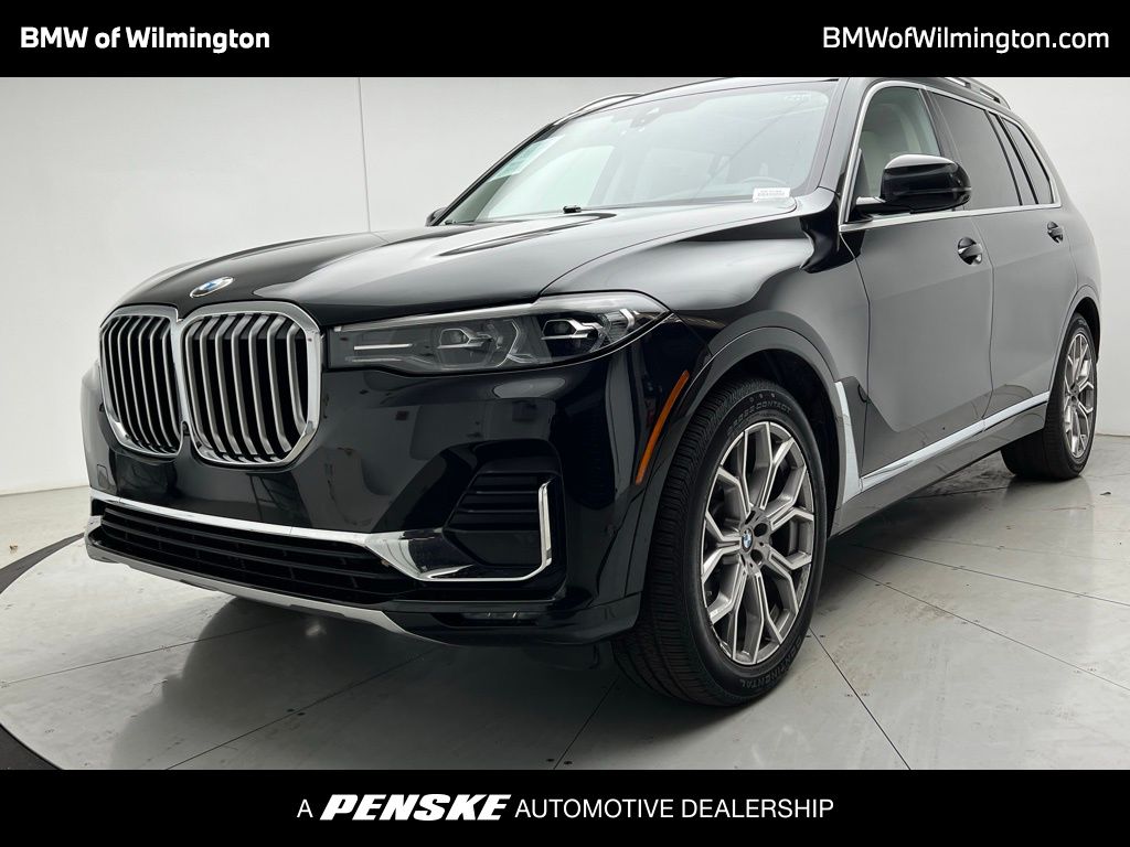 2020 BMW X7 40i's photo