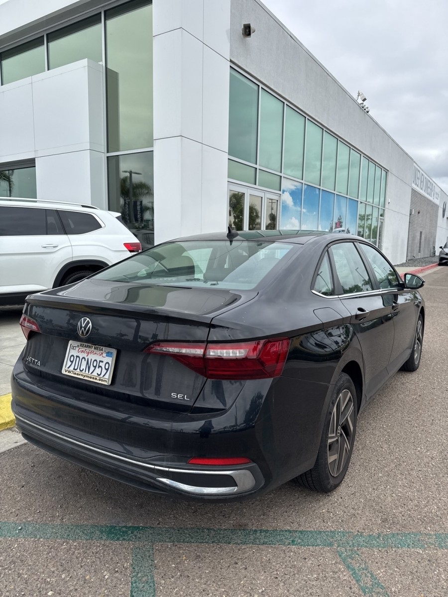 2022 Volkswagen Jetta 1.5T SEL photo 4