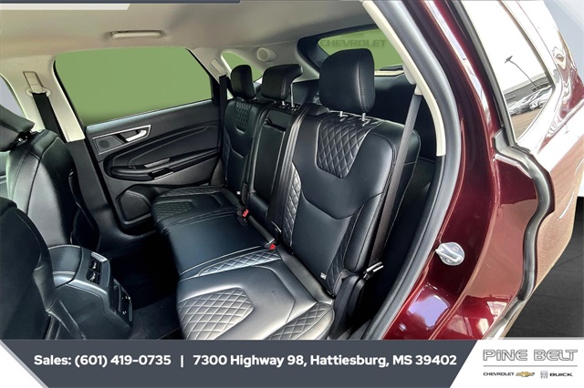2024 Ford Edge Titanium photo 19