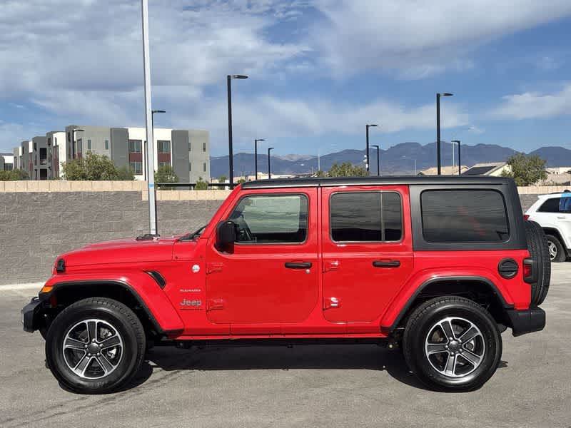 2023 Jeep Wrangler Sahara photo 5