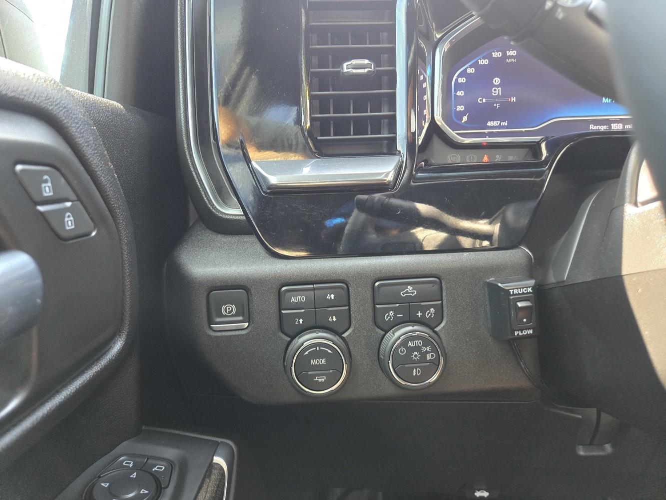 2025 Chevrolet Silverado 2500HD LT photo 18