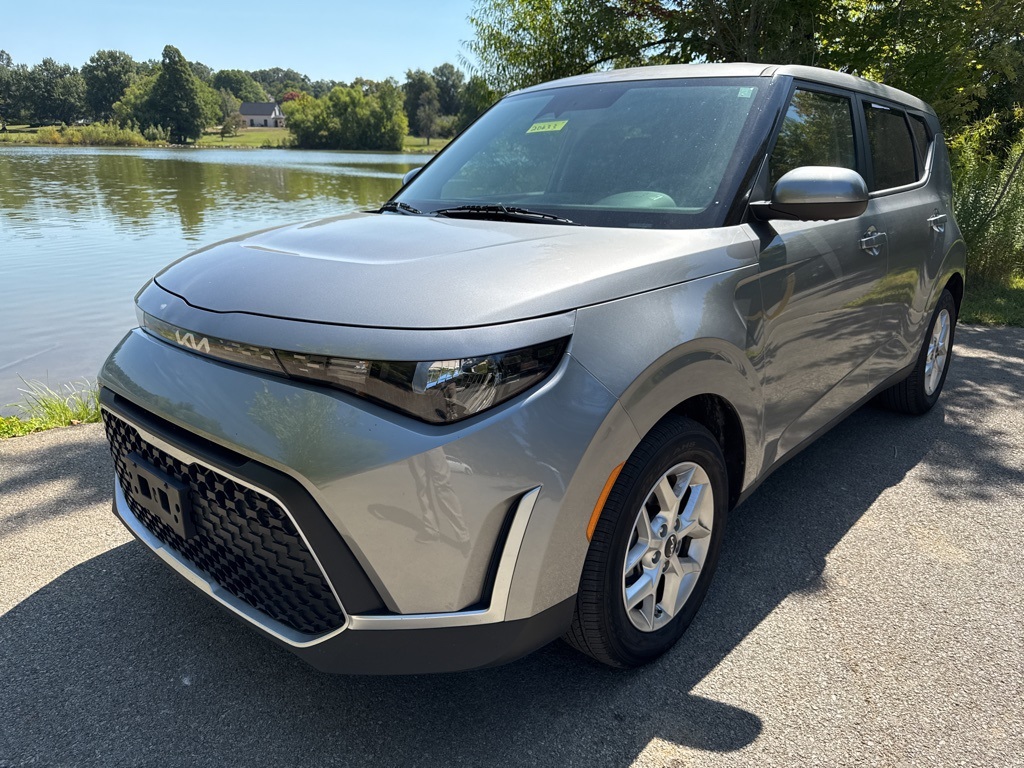 2024 Kia Soul LX photo 7