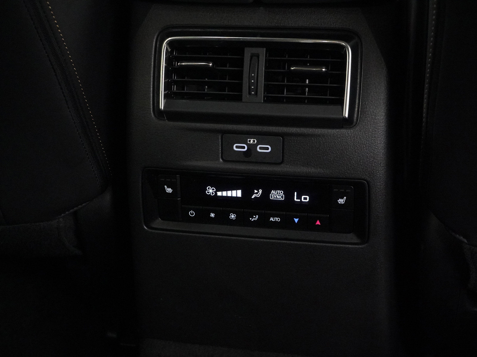 2024 Mazda CX-90 Premium Plus photo 14