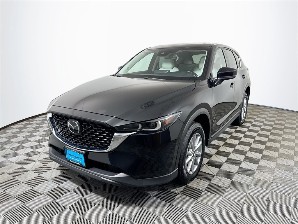 2023 Mazda CX-5 S Preferred package's photo