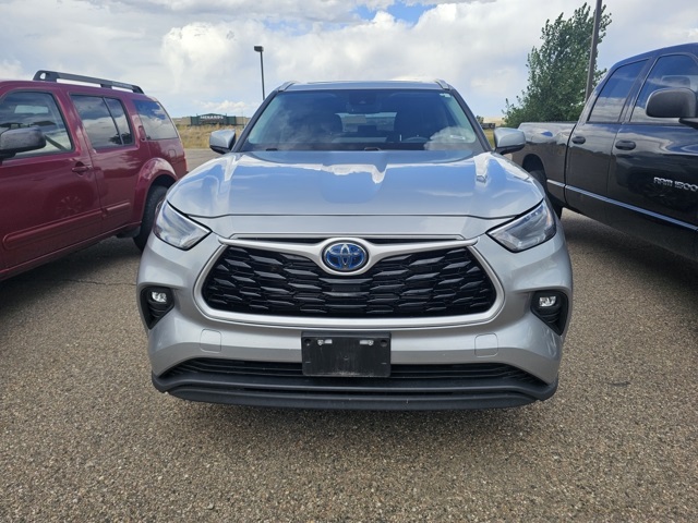 2024 Toyota Highlander Hybrid XLE photo 2