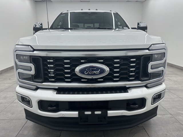 2026 Ford F-350 Platinum photo 5