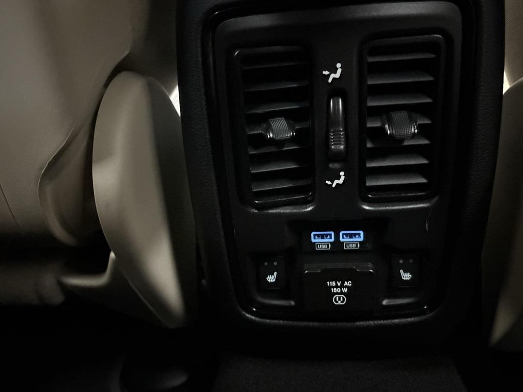 2022 Dodge Durango GT Plus photo 32